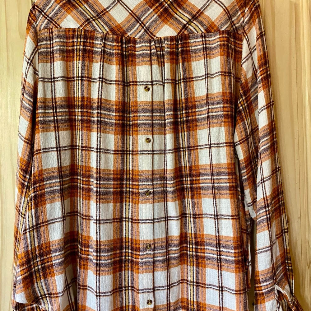 Plaid XL long sleeve top by Cato with buttons on the back . Brown, gold stripe - Picture 3 of 5
